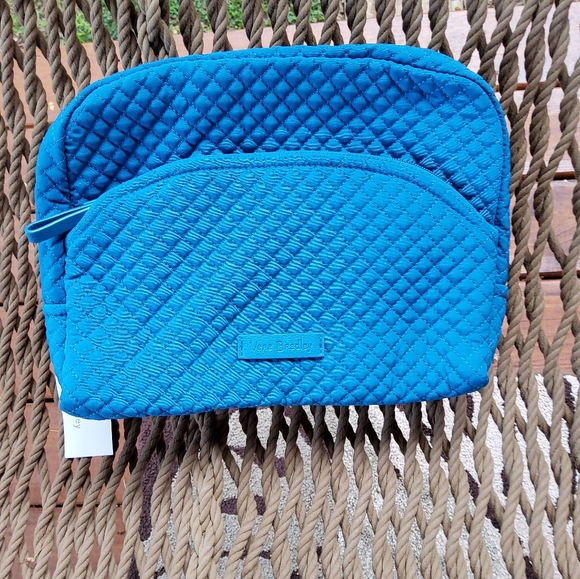 Vera Bradley Handbags - Vera Bradley Bahama Bay Large Iconic Cosmetic Bag